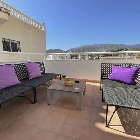 Sunny 3 Bed Only 7 Minute Walk From Beac Lejlighed